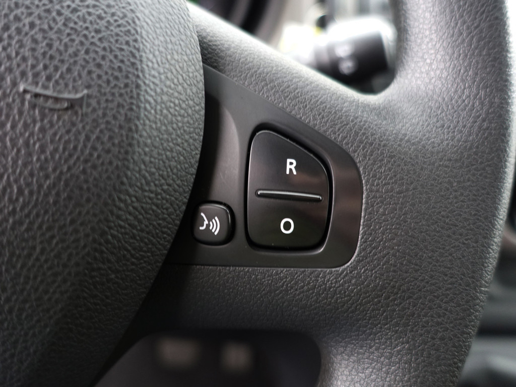 
Renault Trafic 1.6 dCi Euro 6 T29 L2 Luxe- Dubbele Cabine, 5/6 Pers, Keyless, Park Assist, Cruise, Clima vol									