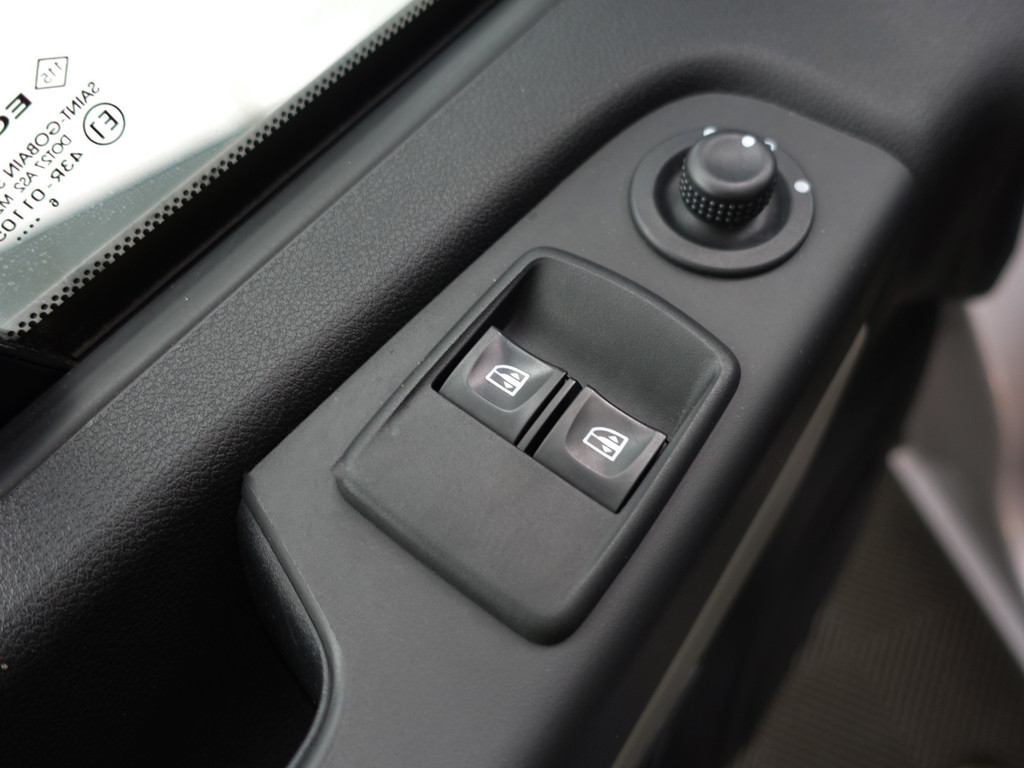 
Renault Trafic 1.6 dCi Euro 6 T29 L2 Luxe- Dubbele Cabine, 5/6 Pers, Keyless, Park Assist, Cruise, Clima vol									