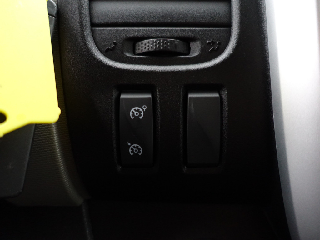 
Renault Trafic 1.6 dCi Euro 6 T29 L2 Sportline- Dubbele Cabine, 5/6 Pers, Keyless, Park Assist, Cruise, Clima, Sport Interieur vol									