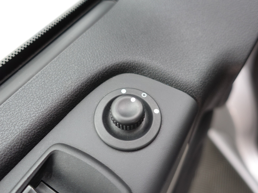 
Renault Trafic 1.6 dCi Euro 6 T29 L2 Sportline- Dubbele Cabine, 5/6 Pers, Keyless, Park Assist, Cruise, Clima, Sport Interieur vol									