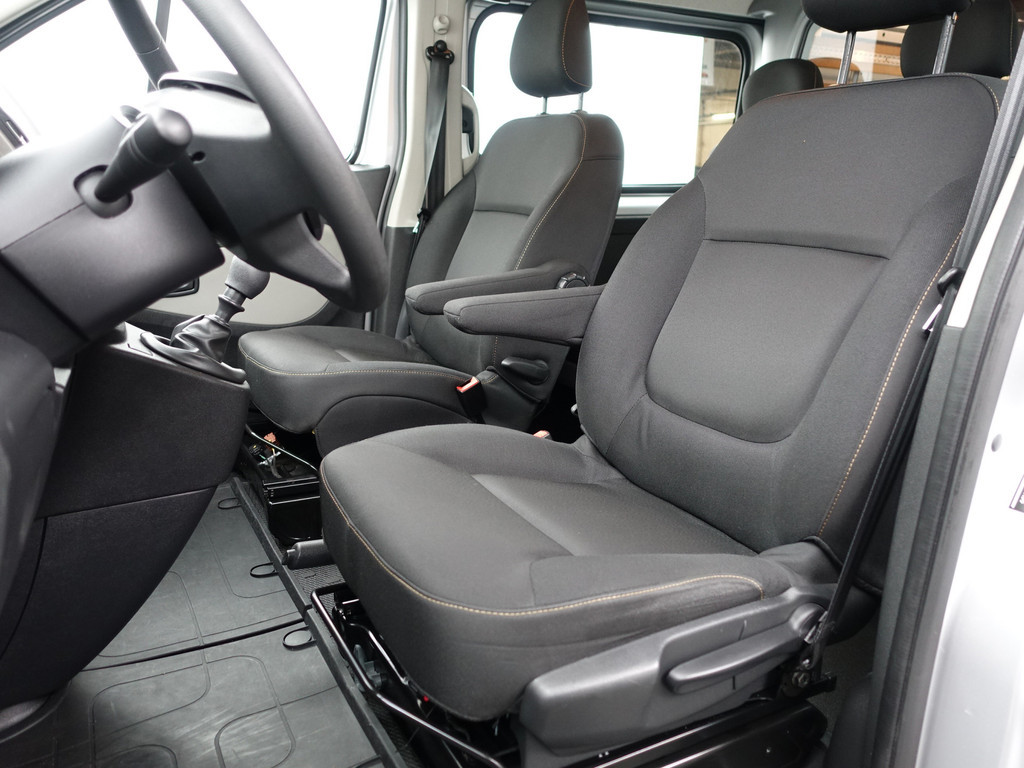 
Renault Trafic 1.6 dCi Euro 6 T29 L2 Sportline- Dubbele Cabine, 5/6 Pers, Keyless, Park Assist, Cruise, Clima, Sport Interieur vol									