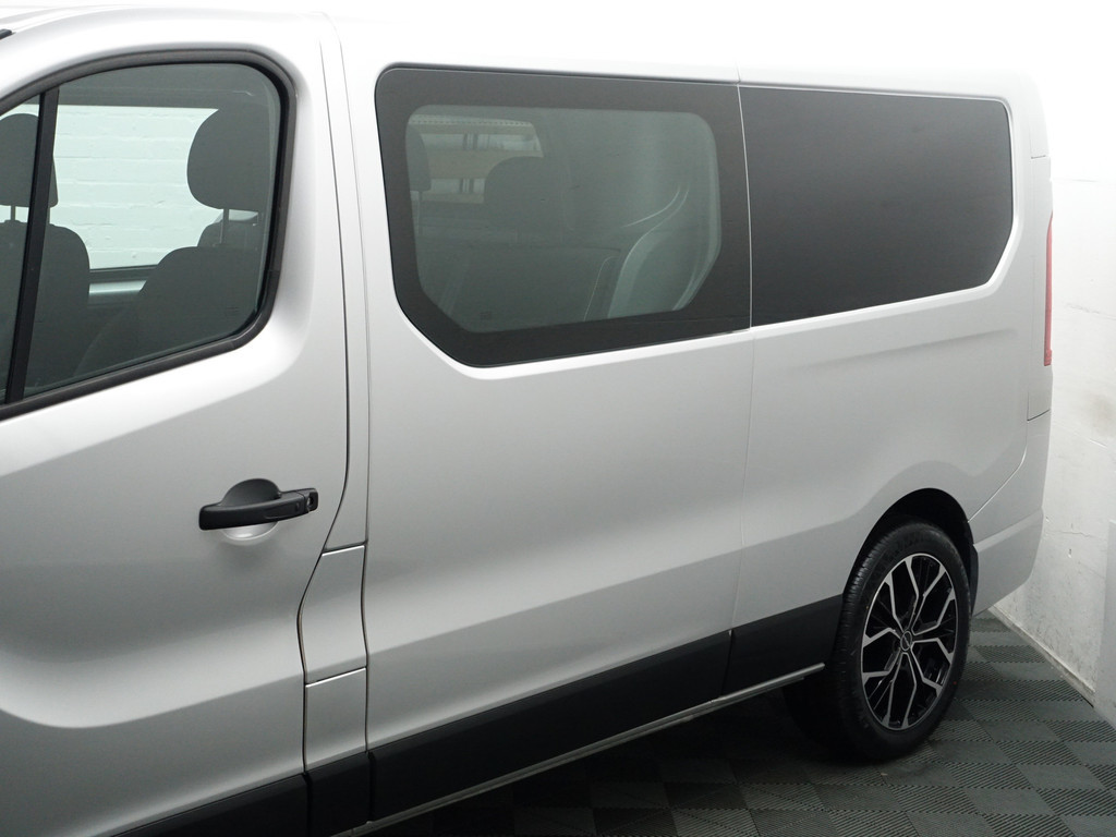 
Renault Trafic 1.6 dCi Euro 6 T29 L2 Sportline- Dubbele Cabine, 5/6 Pers, Keyless, Park Assist, Cruise, Clima, Sport Interieur vol									