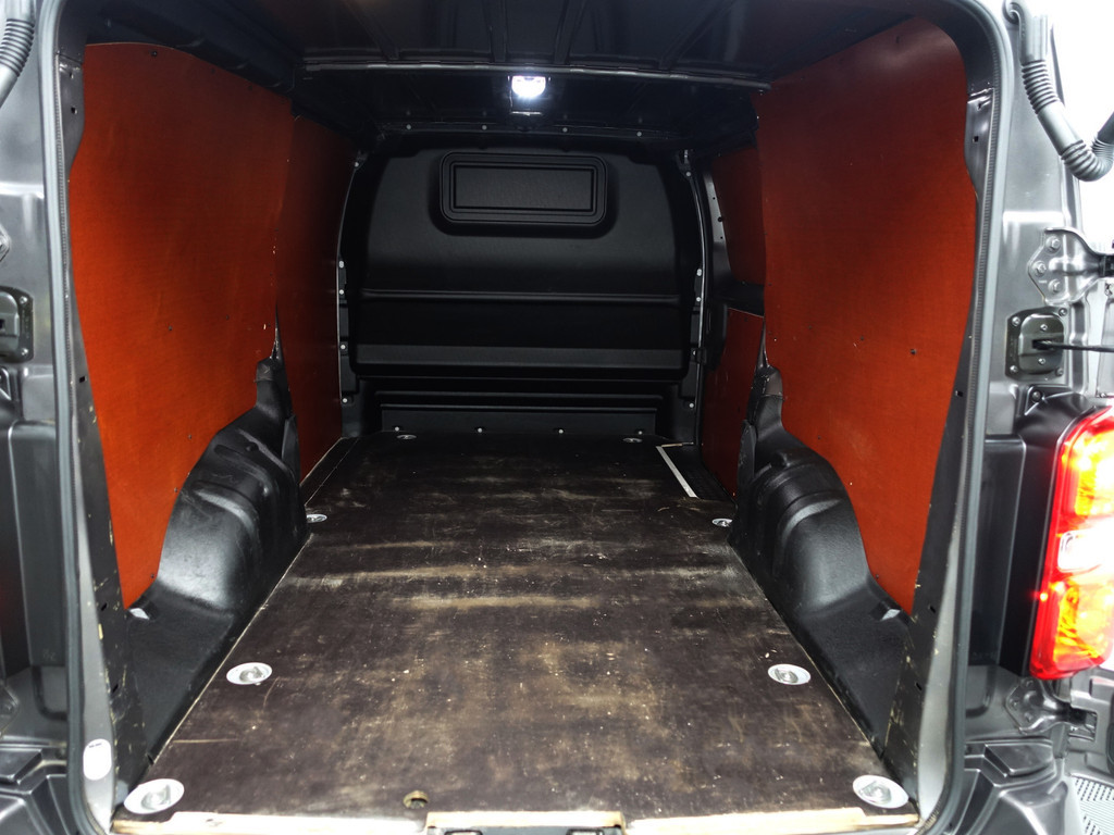 
Toyota ProAce 2.0 D-4D 177pk Sportline Aut- Design Leder, Camera, Keyless, Carplay, Ada Cruise, Trekhaak, Clima vol									