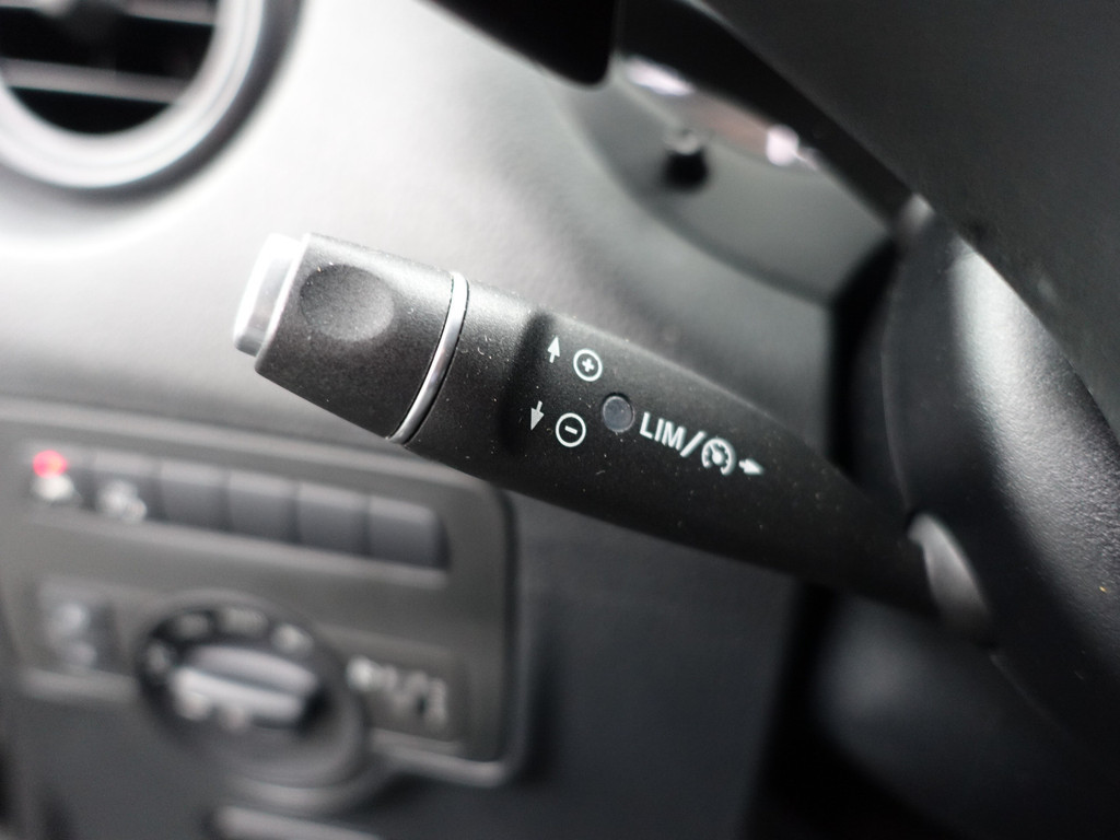 
Mercedes-Benz Vito 116 CDI Lang AMG Night Edition Aut- Dubbele Cabine, 5/6 Pers, Standkachel, Lane Assist, Park Assist, Camera, Navi vol									