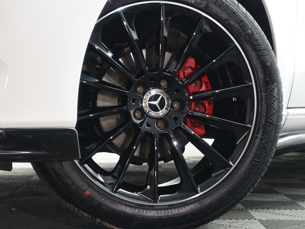 
Mercedes-Benz Vito 116 CDI Lang AMG Night Edition Aut- Dubbele Cabine, 5/6 Pers, Standkachel, Lane Assist, Park Assist, Camera, Navi vol									