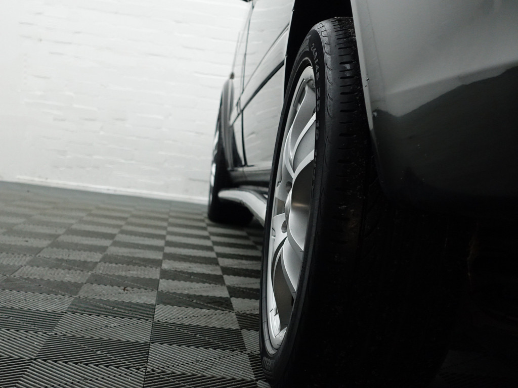 
Mercedes-Benz Vito 120 V6 CDI 320 Lang Orgineel Brabus Aut- Dubbele Cabine, 5/6 Pers, Leder, Cruise, Clima, Sidebars, Gestoffeerd vol									