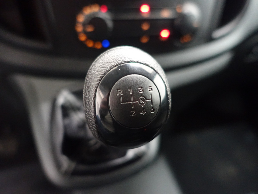 
Mercedes-Benz Vito 111 CDI Euro 6 Lang L2 – Navi, Airco, Elek Pakket, Inrichting, Trekhaak, Grijs Kenteken vol									