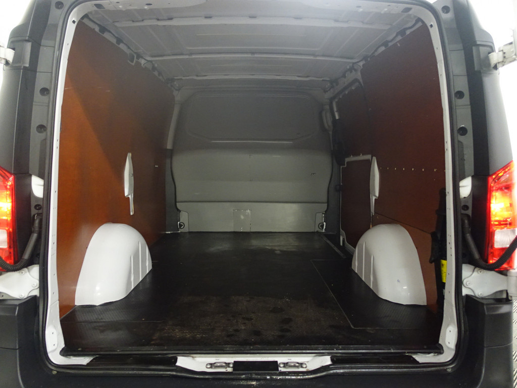 
Mercedes-Benz Vito 111 CDI Lang L2- Park Assist, Trekhaak, Navi, Clima, Cruise, Grijs Kenteken vol									