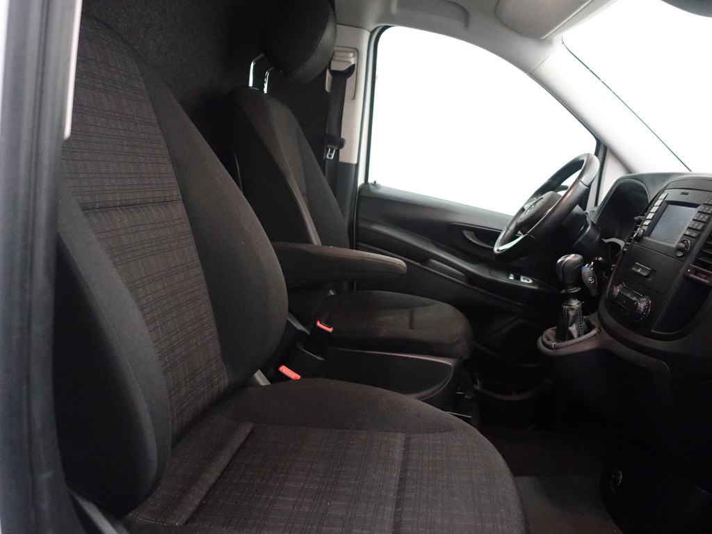 
Mercedes-Benz Vito 111 CDI Lang L2- Park Assist, Trekhaak, Navi, Clima, Cruise, Grijs Kenteken vol									