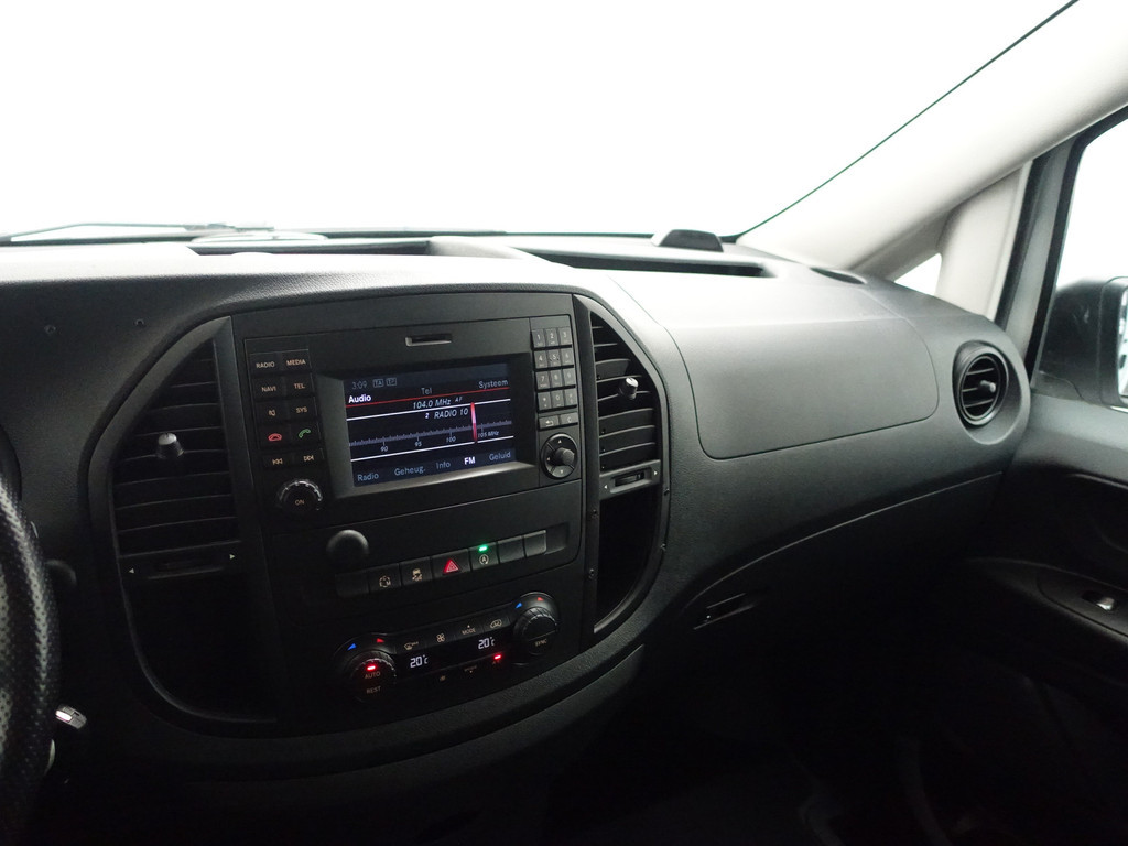 
Mercedes-Benz Vito 116 CDI Lang Avantgarde Aut- 2x Schuifdeur, Navi, Lane Assist, Sidebars, Trekhaak, Grijs kenteken vol									