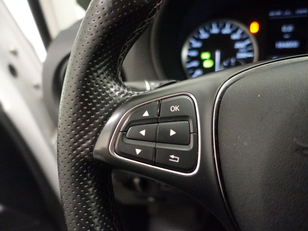 
Mercedes-Benz Vito 116 CDI Lang Avantgarde Aut- 2x Schuifdeur, Navi, Lane Assist, Sidebars, Trekhaak, Grijs kenteken vol									