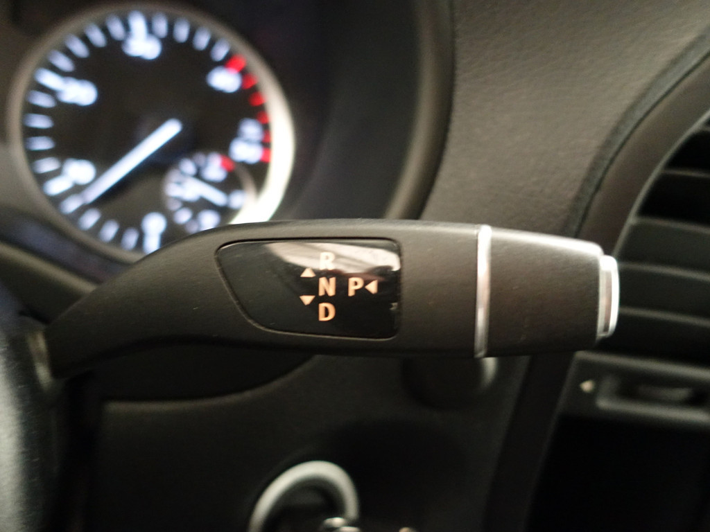 
Mercedes-Benz Vito 116 CDI Lang Avantgarde Aut- 2x Schuifdeur, Navi, Lane Assist, Sidebars, Trekhaak, Grijs kenteken vol									