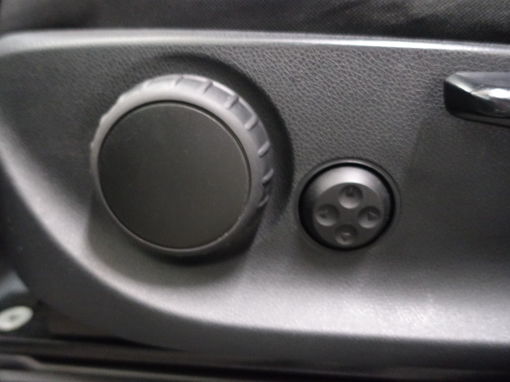 
Mercedes-Benz Vito 116 CDI Lang Avantgarde Aut- 2x Schuifdeur, Navi, Lane Assist, Sidebars, Trekhaak, Grijs kenteken vol									