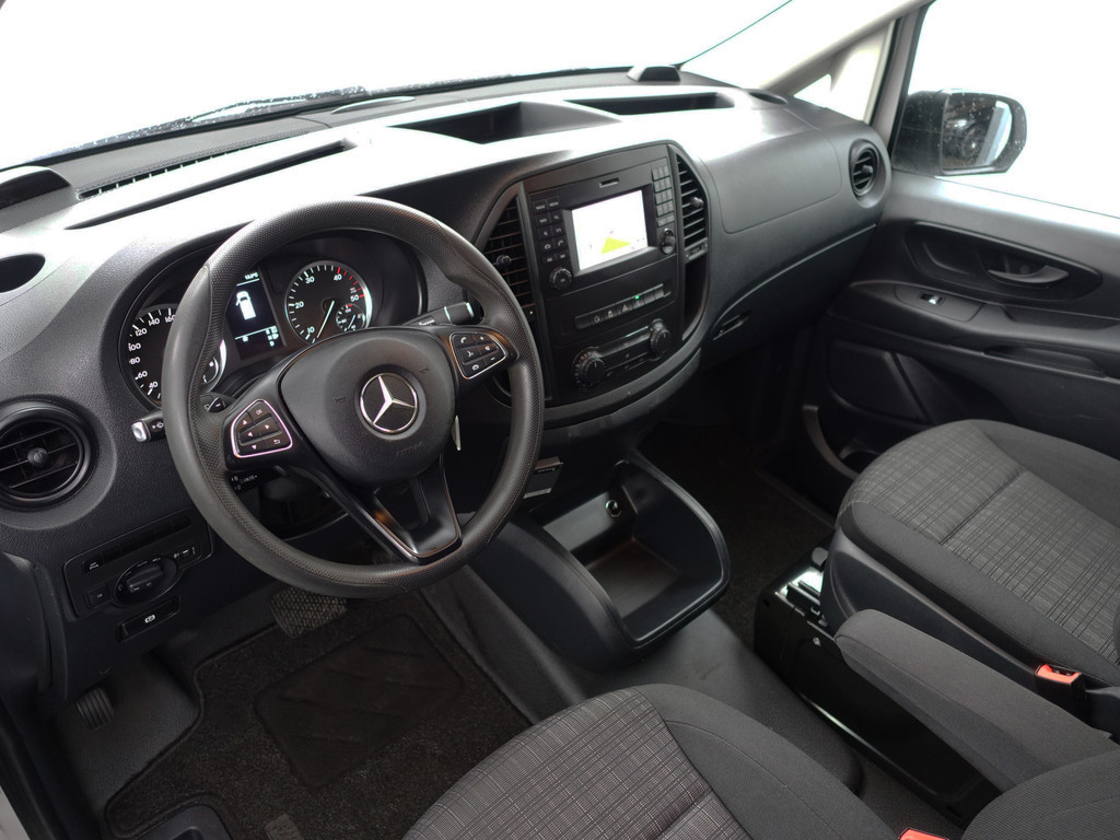 
Mercedes-Benz Vito 114 CDI Euro 6 Lang Aut- Camera, Navi, Park Assist, Trekhaak, Clima, Cruise, Comfort Interieur vol									