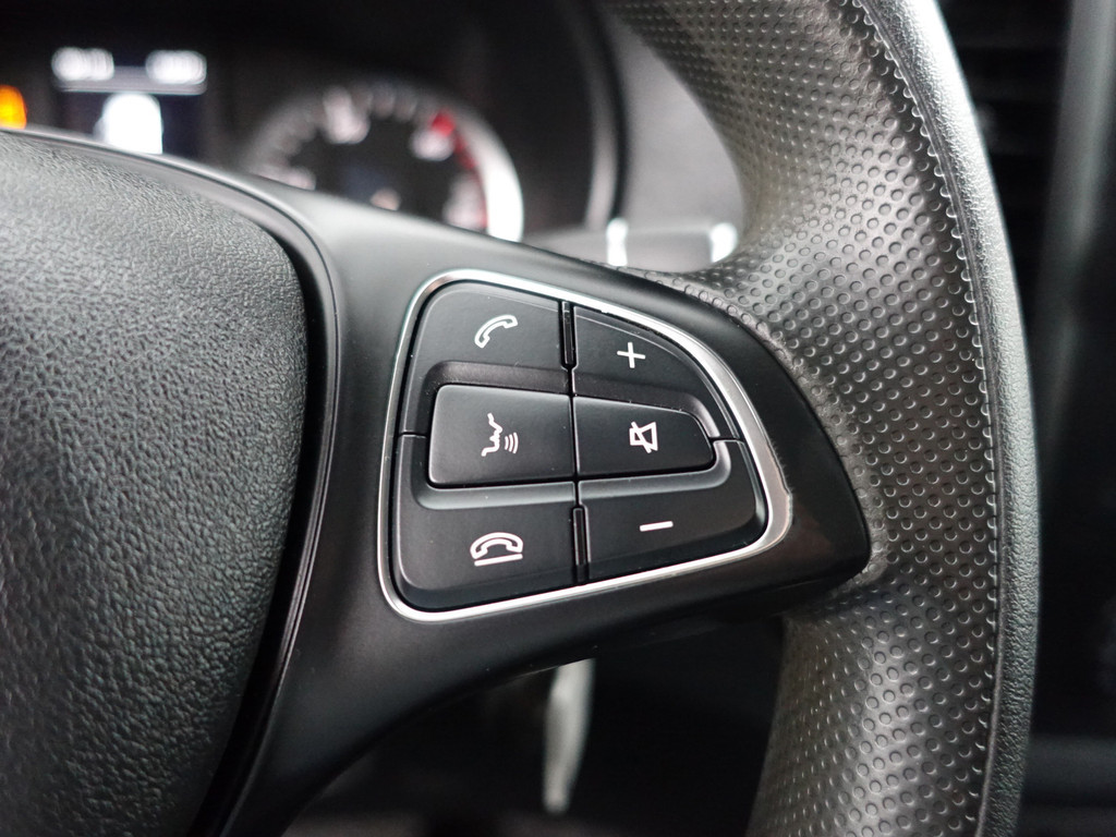 
Mercedes-Benz Vito 114 CDI Euro 6 Lang Aut- Camera, Navi, Park Assist, Trekhaak, Clima, Cruise, Comfort Interieur vol									