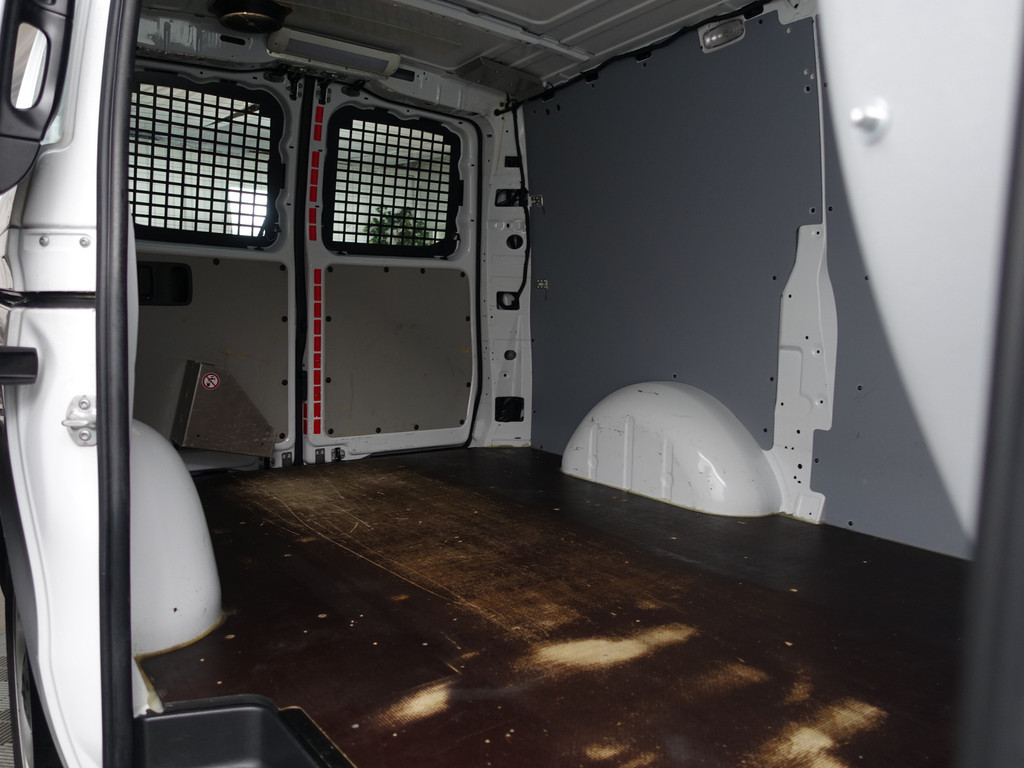 
Mercedes-Benz Vito 114 CDI Euro 6 Lang Aut- Camera, Navi, Park Assist, Trekhaak, Clima, Cruise, Comfort Interieur vol									