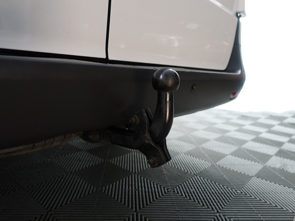 
Mercedes-Benz Vito 114 CDI Euro 6 Lang Aut- Camera, Navi, Park Assist, Trekhaak, Clima, Cruise, Comfort Interieur vol									