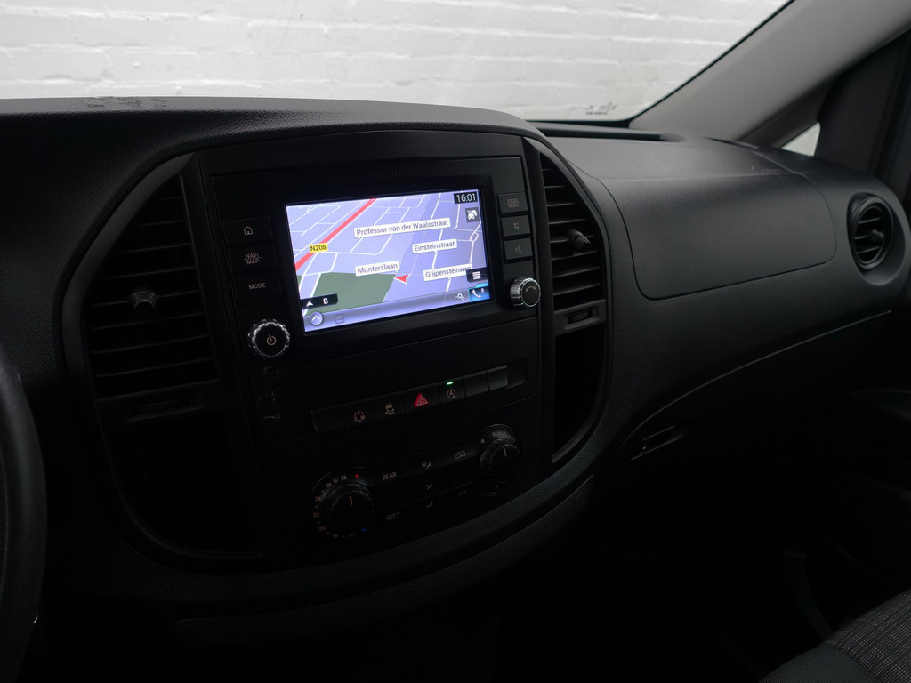 
Mercedes-Benz Vito 116 CDI Extra Lang AMG Night Edition Aut- Dubbele Cabine, 6 Pers, Xenon Led Matrix, Dynamic Select, Cruise, Trekhaak vol									