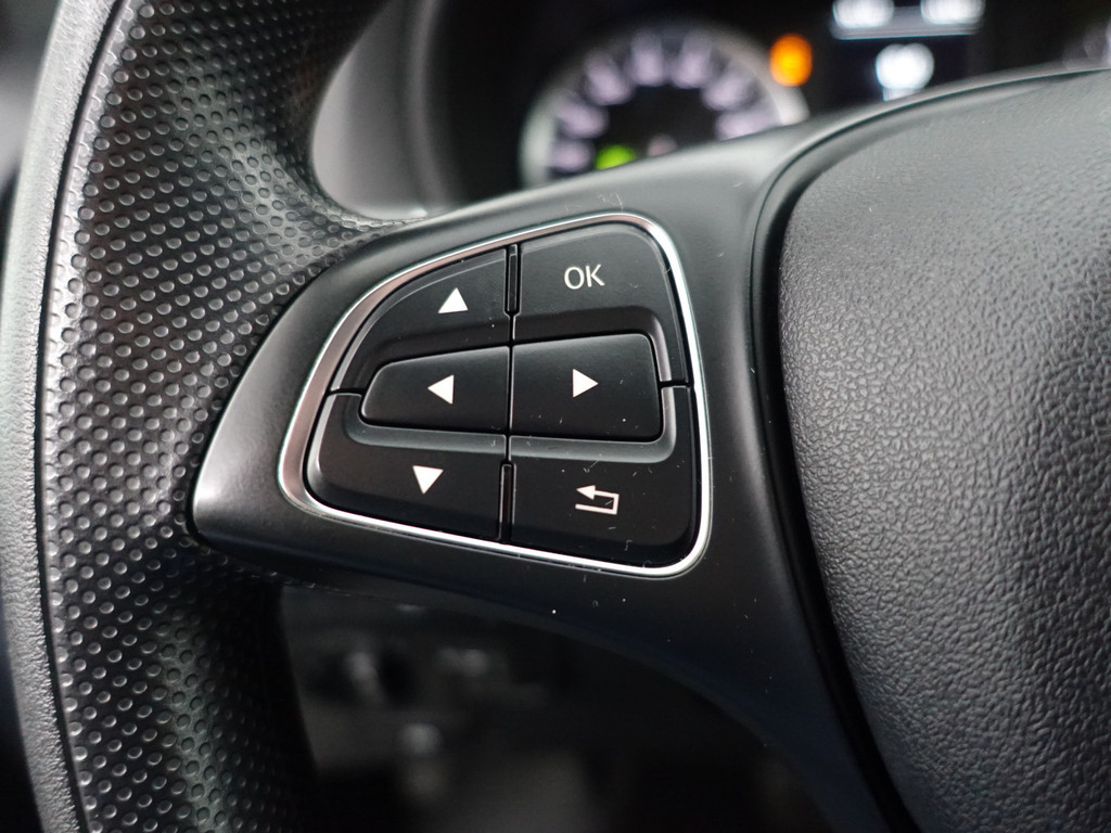 
Mercedes-Benz Vito 116 CDI Extra Lang AMG Night Edition Aut- Dubbele Cabine, 6 Pers, Xenon Led Matrix, Dynamic Select, Cruise, Trekhaak vol									