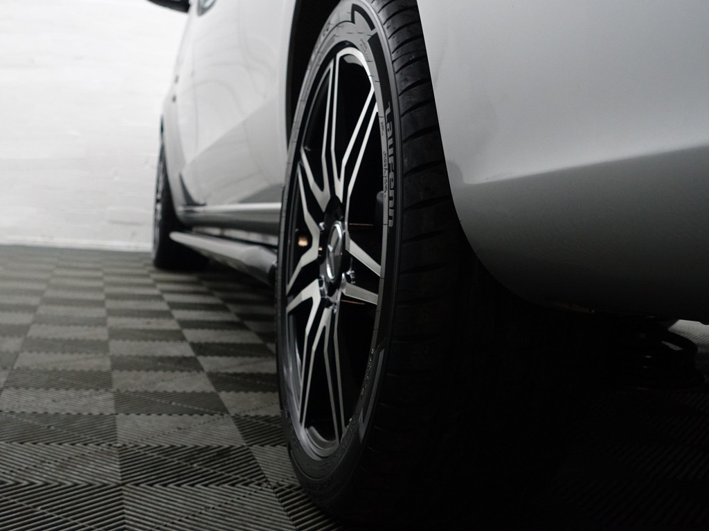 
Mercedes-Benz Vito 116 CDI Extra Lang AMG Night Edition Aut- Dubbele Cabine, 6 Pers, Xenon Led Matrix, Dynamic Select, Cruise, Trekhaak vol									