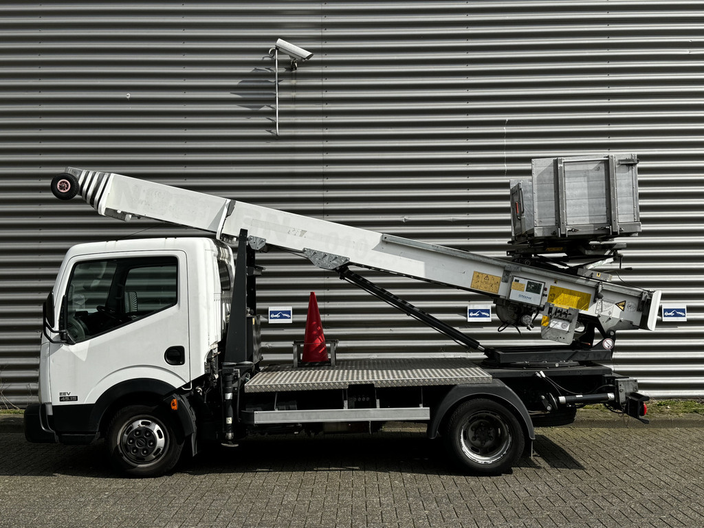 
Nissan Cabstar 3.0 dCi eev 45.15 290 verhuislift Bocker 26-meter, stempels, 45dkm vol									