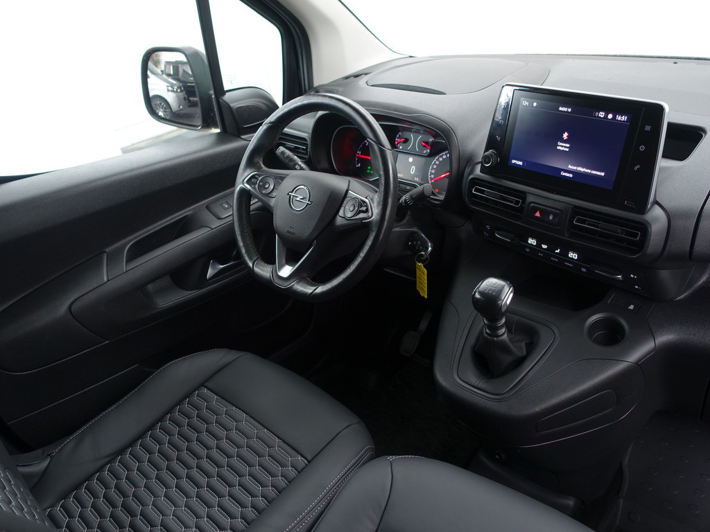 
Opel Combo 1.5D Euro 6 L2 Sport Edition- 3 Pers, Sport Leder, Stuurverwarming, Camera, Park Assist, Grijs Kenteken vol									