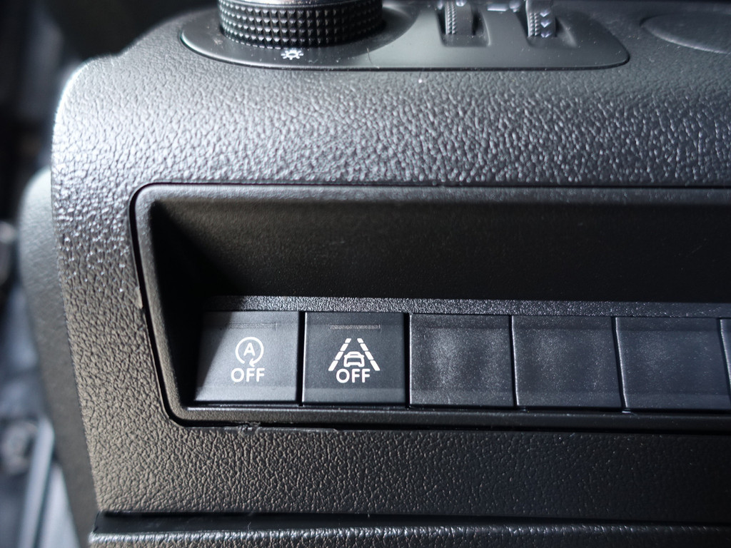 
Opel Combo 1.5D Euro 6 L2 Sport Edition- 3 Pers, Sport Leder, Stuurverwarming, Camera, Park Assist, Grijs Kenteken vol									