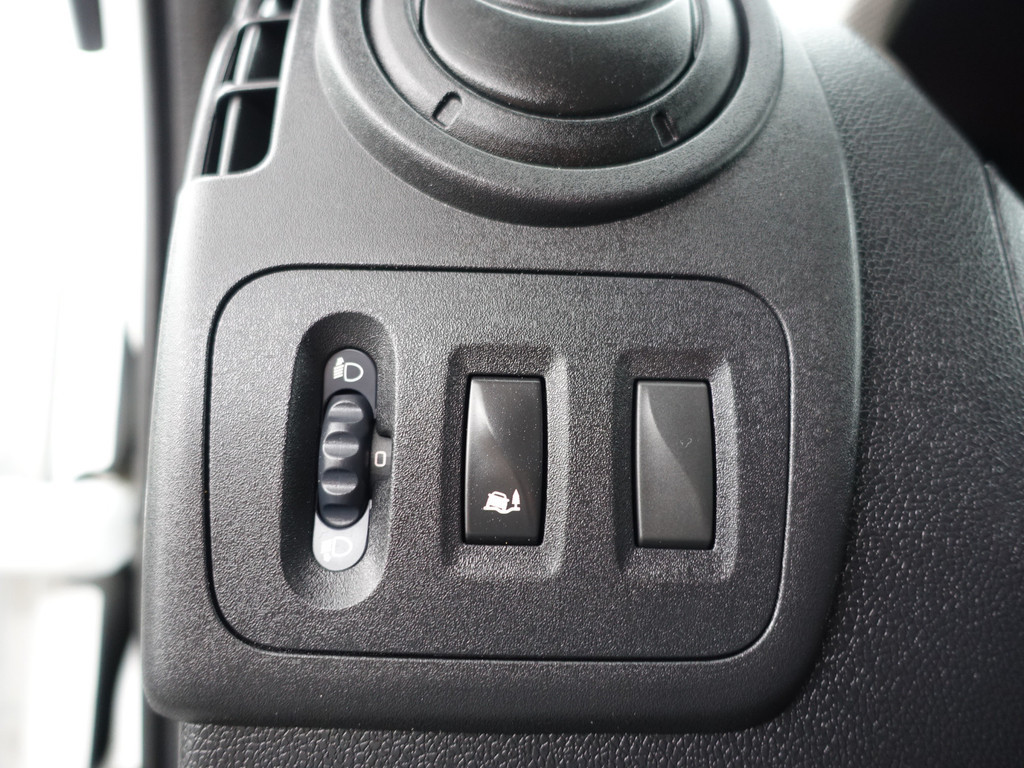 
Opel Movano 2.3 CDTI L2H3 Aut- 2/3 Pers, Cruise, Comfort Interieur, Clima, Elek Pakket vol									