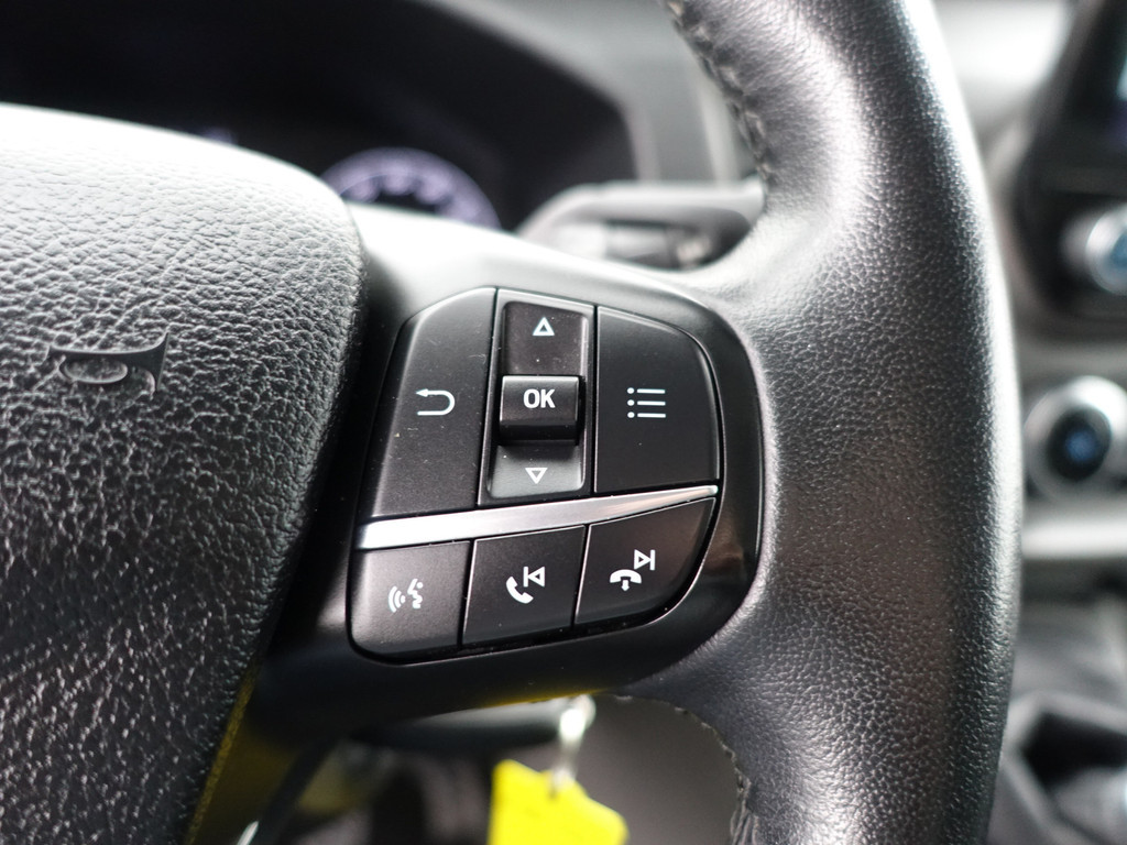 
Ford Transit Custom 280 2.0 TDCI Euro 6 Sportline- 3 Pers, Xenon Led, Navi, Park Assist, Trekhaak vol									