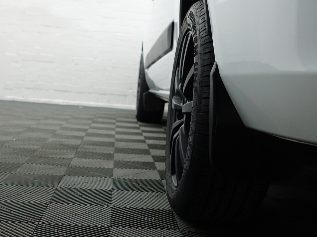 
Ford Transit Custom 280 2.0 TDCI Euro 6 Sportline- 3 Pers, Xenon Led, Navi, Park Assist, Trekhaak vol									