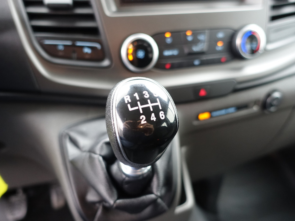 
Ford Transit Custom 300 2.0 TDCI Euro 6 L2 Sportline- Dubbele Cabine, 5/6 Pers, Xenon Led, Stoelverwarming, Clima, Mf Stuur vol									