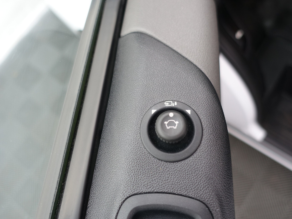 
Ford Transit Custom 300 2.0 TDCI Euro 6 L2 Sportline- Dubbele Cabine, 5/6 Pers, Xenon Led, Stoelverwarming, Clima, Mf Stuur vol									