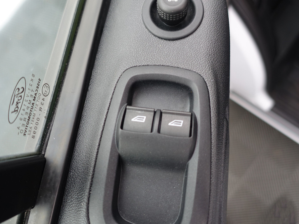 
Ford Transit Custom 300 2.0 TDCI Euro 6 L2 Sportline- Dubbele Cabine, 5/6 Pers, Xenon Led, Stoelverwarming, Clima, Mf Stuur vol									