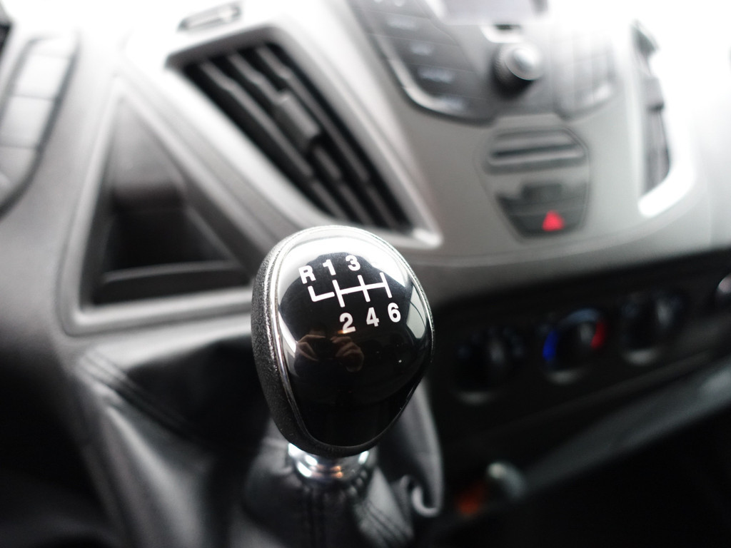 
Ford Transit Custom 290 2.2 TDCI L2 Edition- 3 Pers, Bluetooth Audio, Cruise, Clima, Elek Pakket, Grijs kenteken vol									