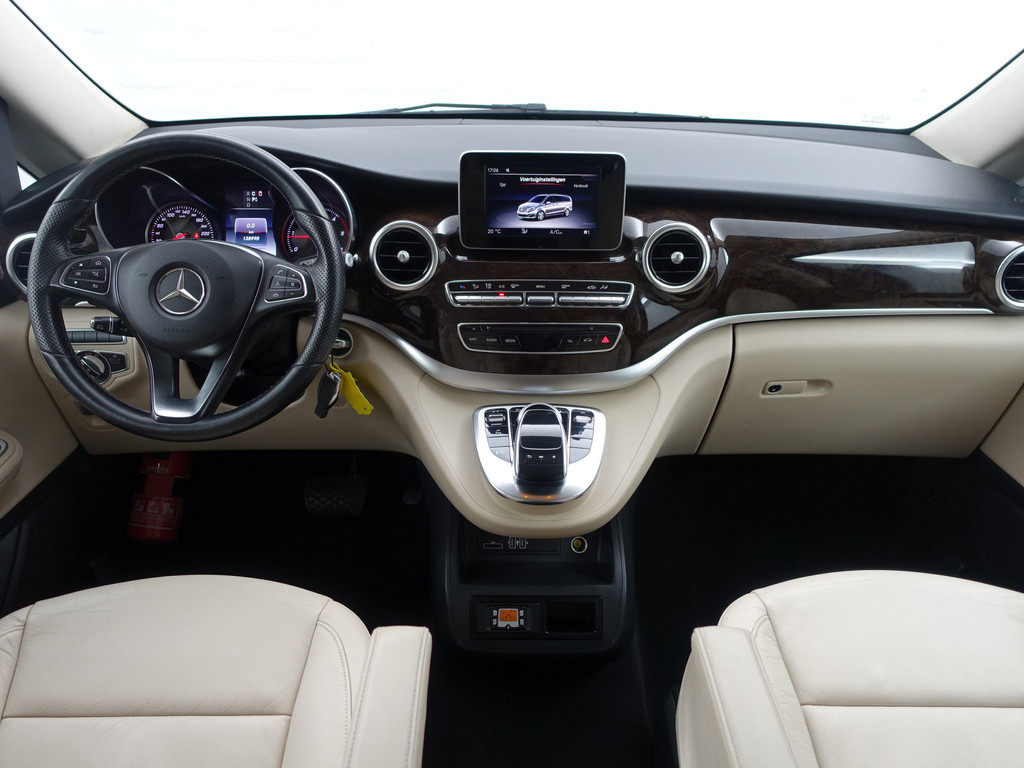 
Mercedes-Benz V-Klasse 200d Lang Avantgarde Aut- 2x Schuifdeur, Xenon Led, Lane Assist, Ada Cruise, Standkachel, Sfeerverlichting vol									