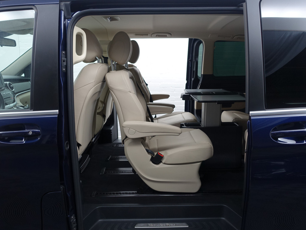 
Mercedes-Benz V-Klasse 200d Lang Avantgarde Aut- 2x Schuifdeur, Xenon Led, Lane Assist, Ada Cruise, Standkachel, Sfeerverlichting vol									