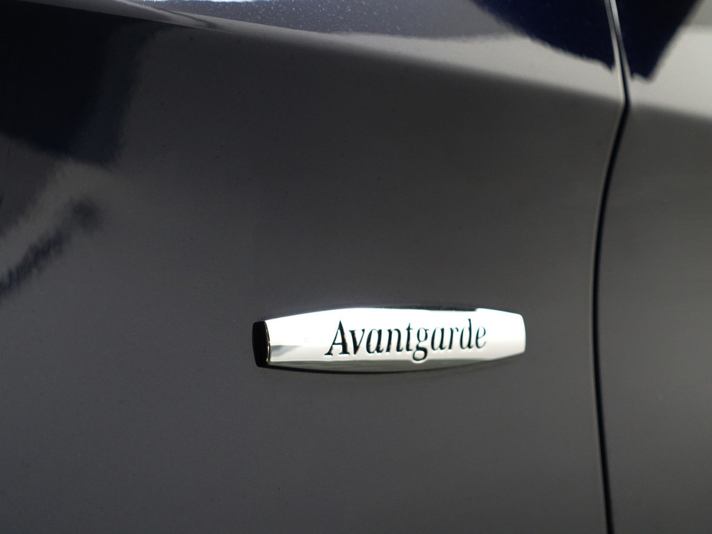 
Mercedes-Benz V-Klasse 200d Lang Avantgarde Aut- 2x Schuifdeur, Xenon Led, Lane Assist, Ada Cruise, Standkachel, Sfeerverlichting vol									