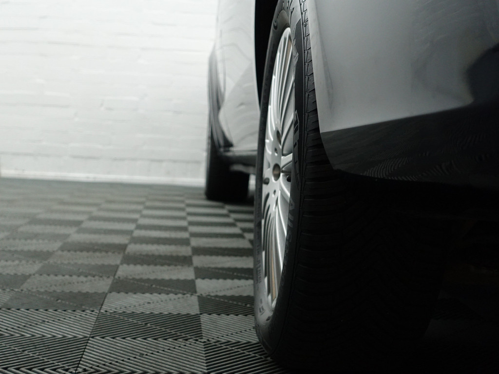 
Mercedes-Benz V-Klasse 200d Lang Avantgarde Aut- 2x Schuifdeur, Xenon Led, Lane Assist, Ada Cruise, Standkachel, Sfeerverlichting vol									