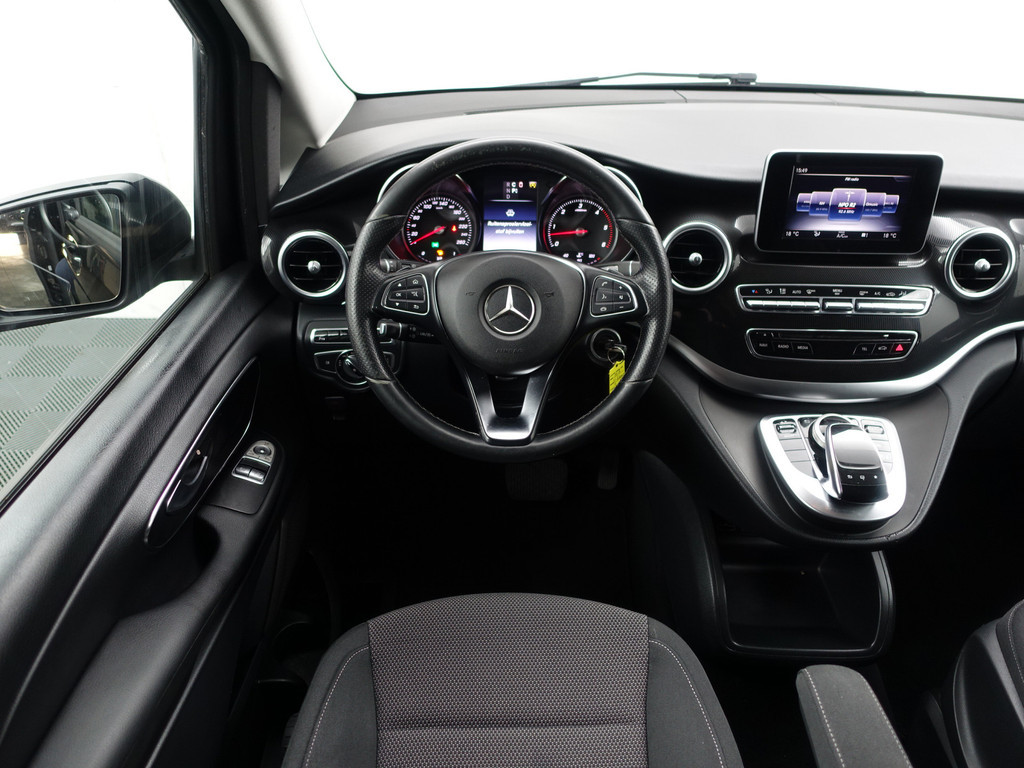 
Mercedes-Benz V-Klasse 200d Euro 6 Lang Avantgarde Aut- Dubbel Cabine, Camera, 2x Schuifdeur, Sidebars, Park Assist vol									