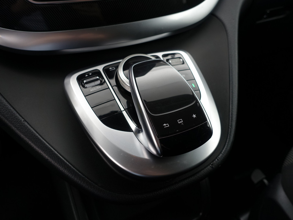 
Mercedes-Benz V-Klasse 200d Euro 6 Lang Avantgarde Aut- Dubbel Cabine, Camera, 2x Schuifdeur, Sidebars, Park Assist vol									