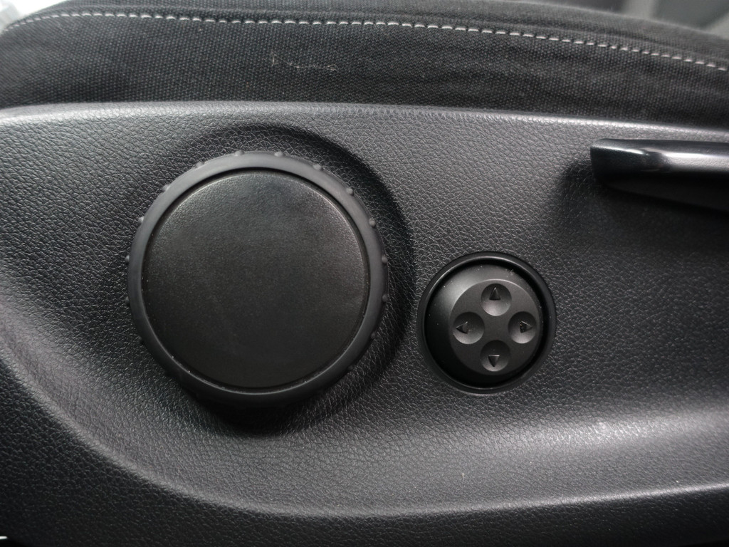 
Mercedes-Benz V-Klasse 200d Euro 6 Lang Avantgarde Aut- Dubbel Cabine, Camera, 2x Schuifdeur, Sidebars, Park Assist vol									