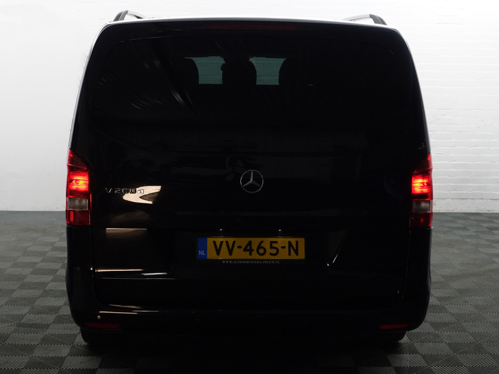 
Mercedes-Benz V-Klasse 200d Euro 6 Lang Avantgarde Aut- Dubbel Cabine, Camera, 2x Schuifdeur, Sidebars, Park Assist vol									