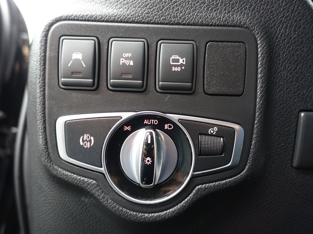 
Mercedes-Benz X-Klasse 250 d 4-MATIC AMG Night Edition Aut- Dubbele Cabine, 5 Pers, 360 Camera, Xenon Led, Leder, Lane Assist vol									