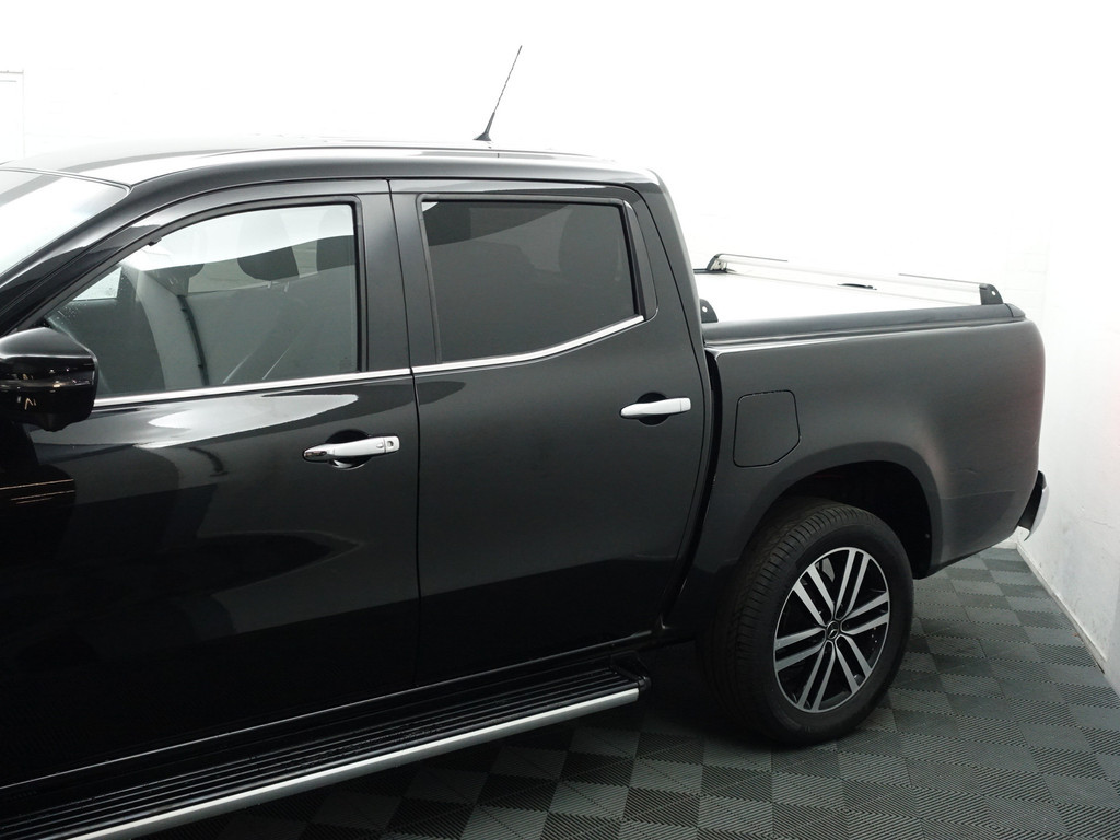 
Mercedes-Benz X-Klasse 250 d 4-MATIC AMG Night Edition Aut- Dubbele Cabine, 5 Pers, 360 Camera, Xenon Led, Leder, Lane Assist vol									