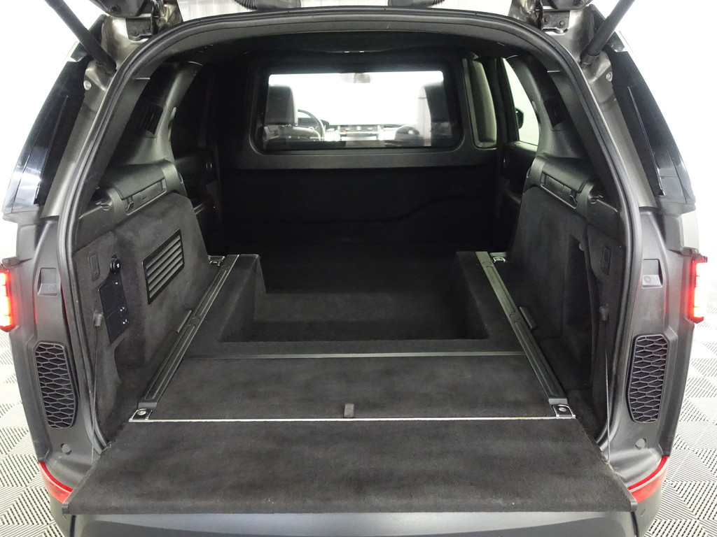 
Land Rover Discovery 3.0 Td6 HSE Euro 6 Autobiography Grijskenteken- Panodak, Memory, Meridian, Virtual Cockpit, Stoelverkoeling, Camera, Carplay, Sfeerverlichting vol									