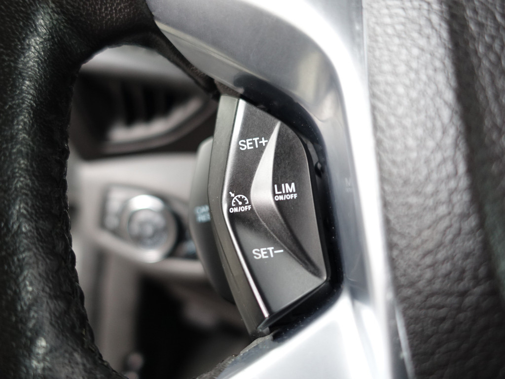 
Ford Transit Connect 1.5 TDCI Euro 6 L2 Sportline- 3 Pers, Camera, Navi, Clima, Cruise, Grijs Kenteken vol									