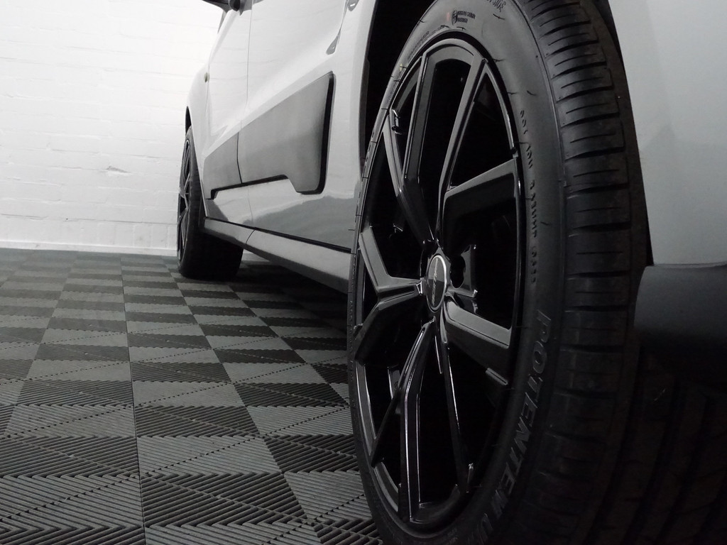 
Ford Transit Connect 1.5 TDCI Euro 6 L2 Sportline- 3 Pers, Camera, Navi, Clima, Cruise, Grijs Kenteken vol									