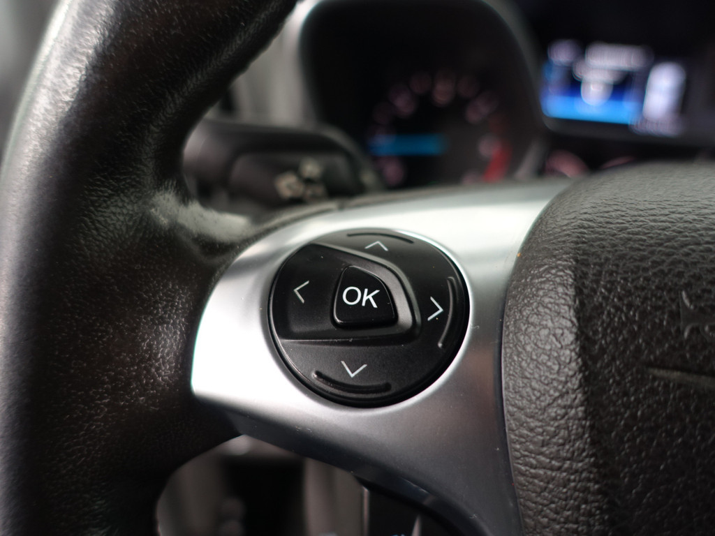 
Ford Transit Connect 1.5 TDCI Euro 6 L2 Sportline- 3 Pers, Camera, Navi, Clima, Cruise, Grijs Kenteken vol									