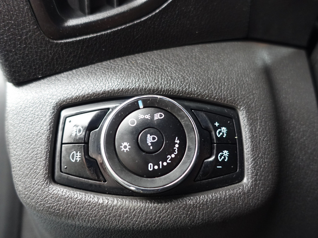 
Ford Transit Connect 1.5 TDCI Euro 6 L2 Sportline- 3 pers, Stoelverwarming, Inrichting, Cruise, Clima vol									