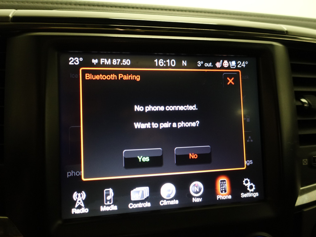 
Dodge Ram 1500 5.7 V8 4×4 Quad Cab 6’4 Laramie Aut- LPG G3, Schuifdak, Elek Verwarmd/Geventileerd Interieur, Alpine Audio, Camera vol									